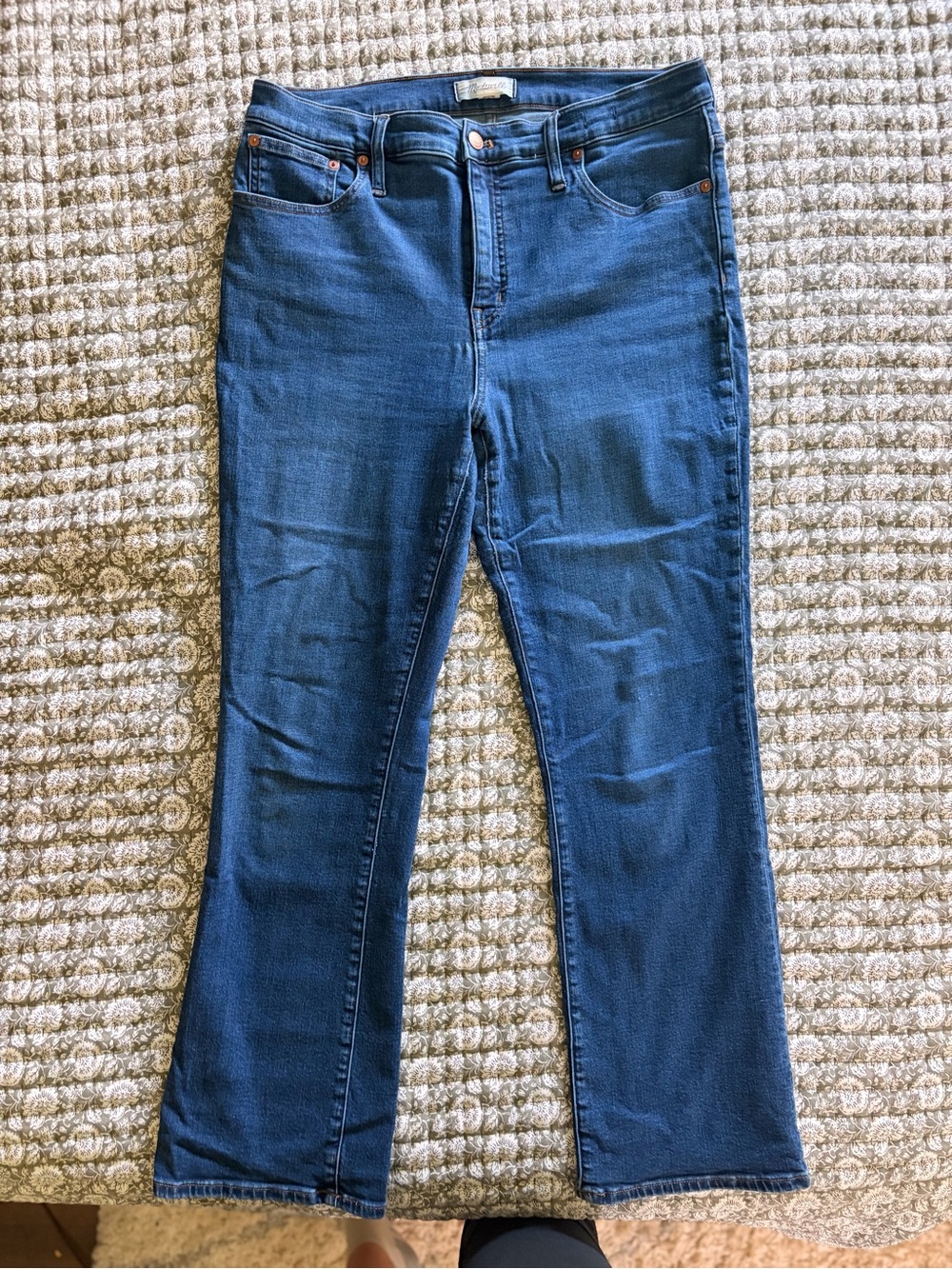 Madewell Mid Rise Kickout Jeans